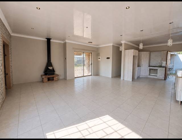 4 BEDROOM HOUSE FOR SALE IN WALDRIFT